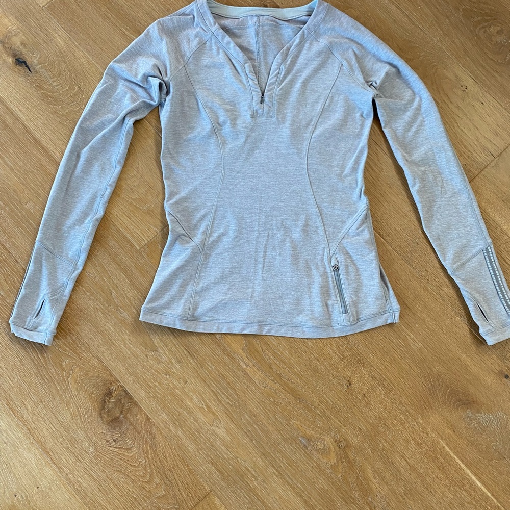 Lululemon Long Sleeve Top. Not sure of the name. Size 6.